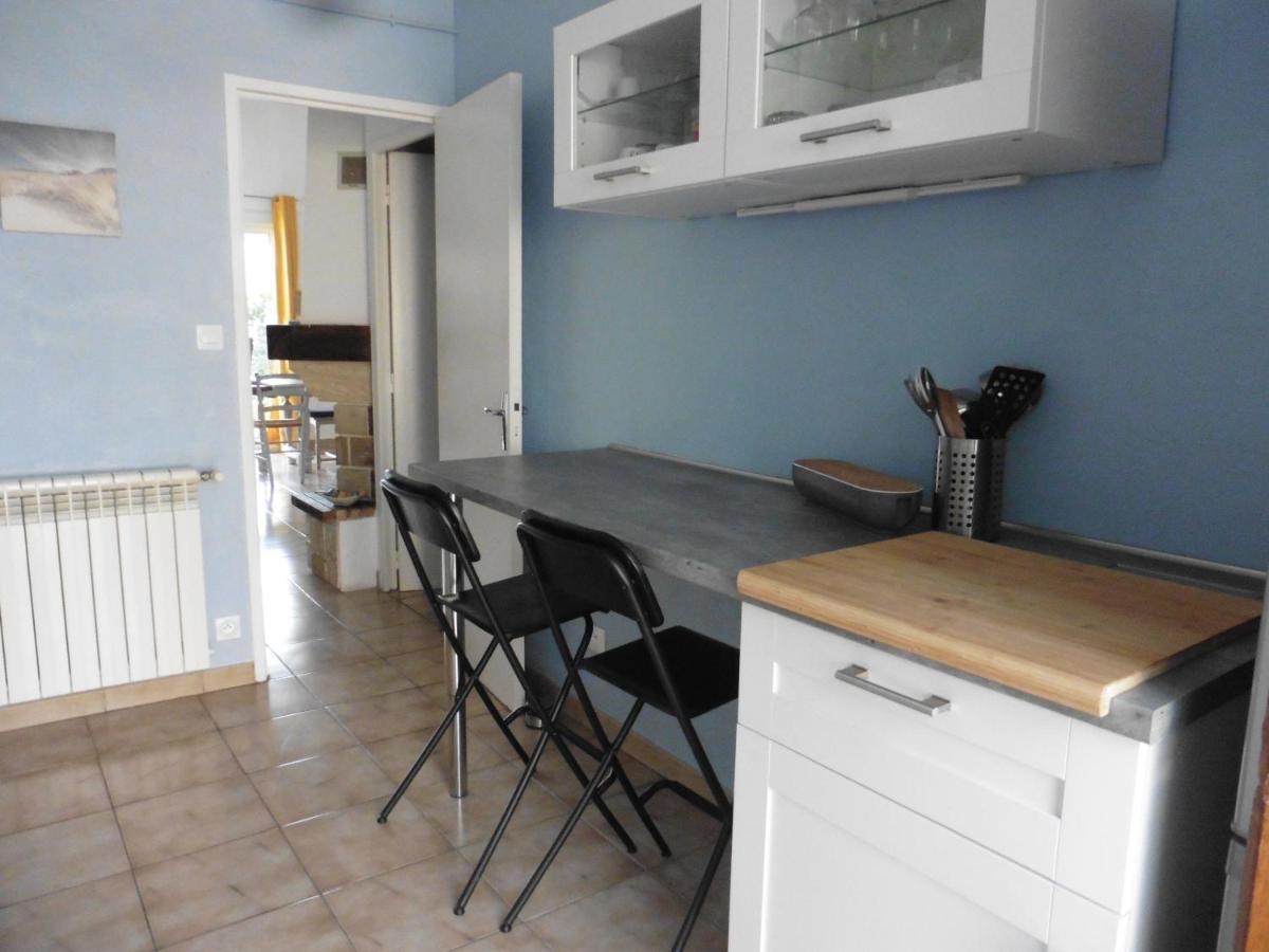 Agreable Maison De Famille Sur Gite Echarou Sigean Bagian luar foto