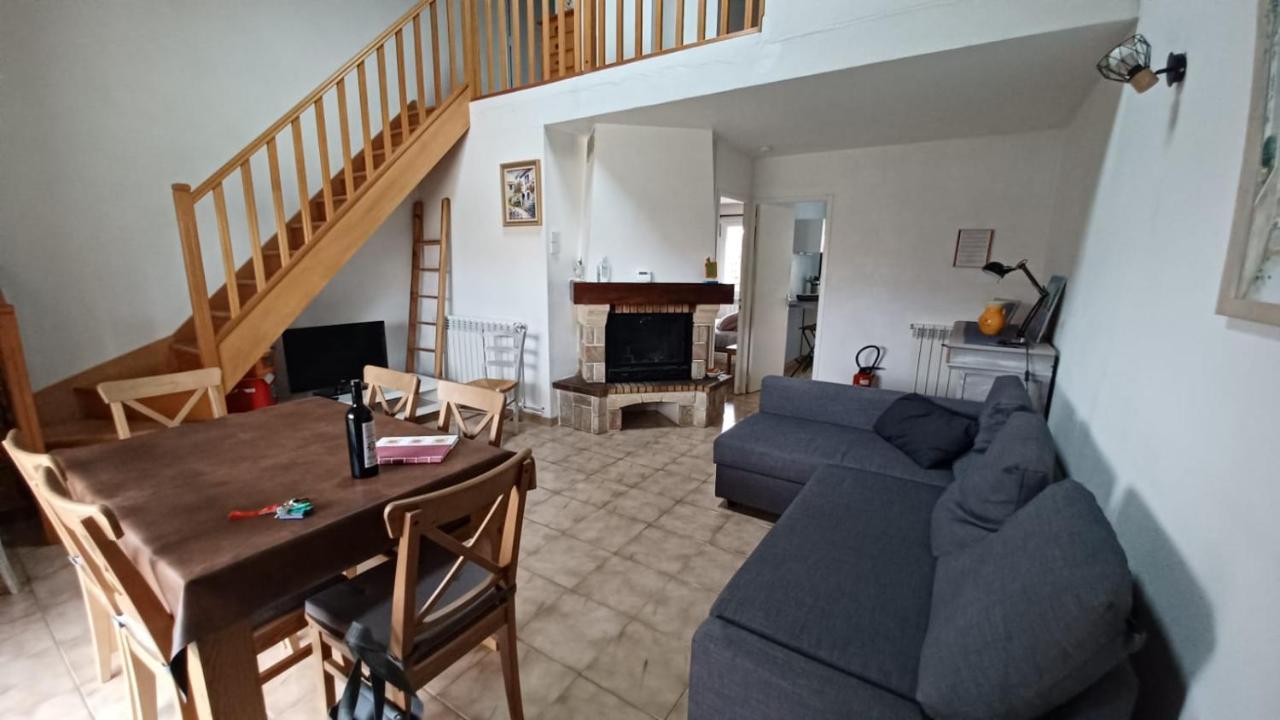 Agreable Maison De Famille Sur Gite Echarou Sigean Bagian luar foto